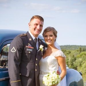 Meet your Posher, Devin